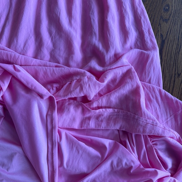 Pink linen v neck long Dress w/ flowy sleeves Medium ptp 14” 50” length - Picture 7 of 7